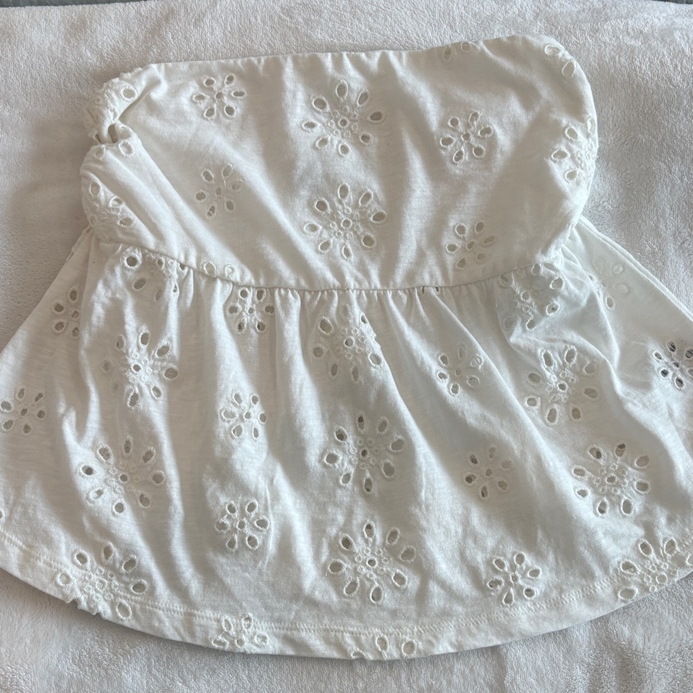 American Eagle Outfitters White Eyelet Top